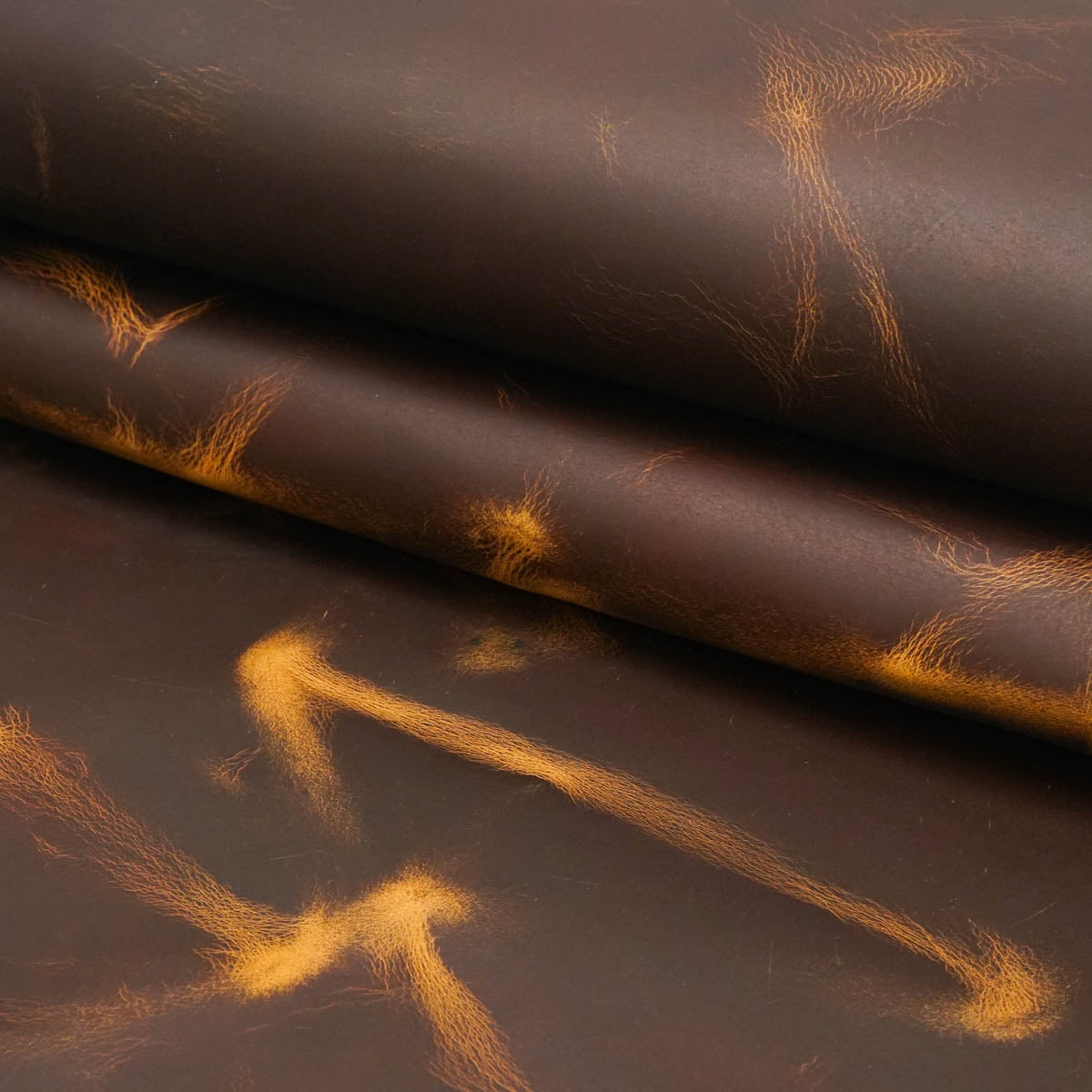 AWPU.Tan.01.jpg Aurora Waxed Pull-Up Image