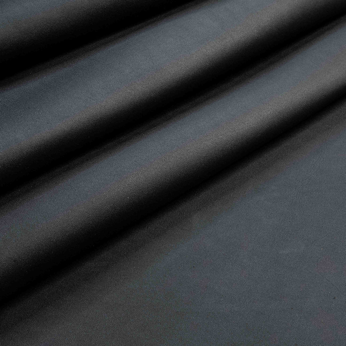 SBFS.Dove Black.03.jpg SB Foot Side Image