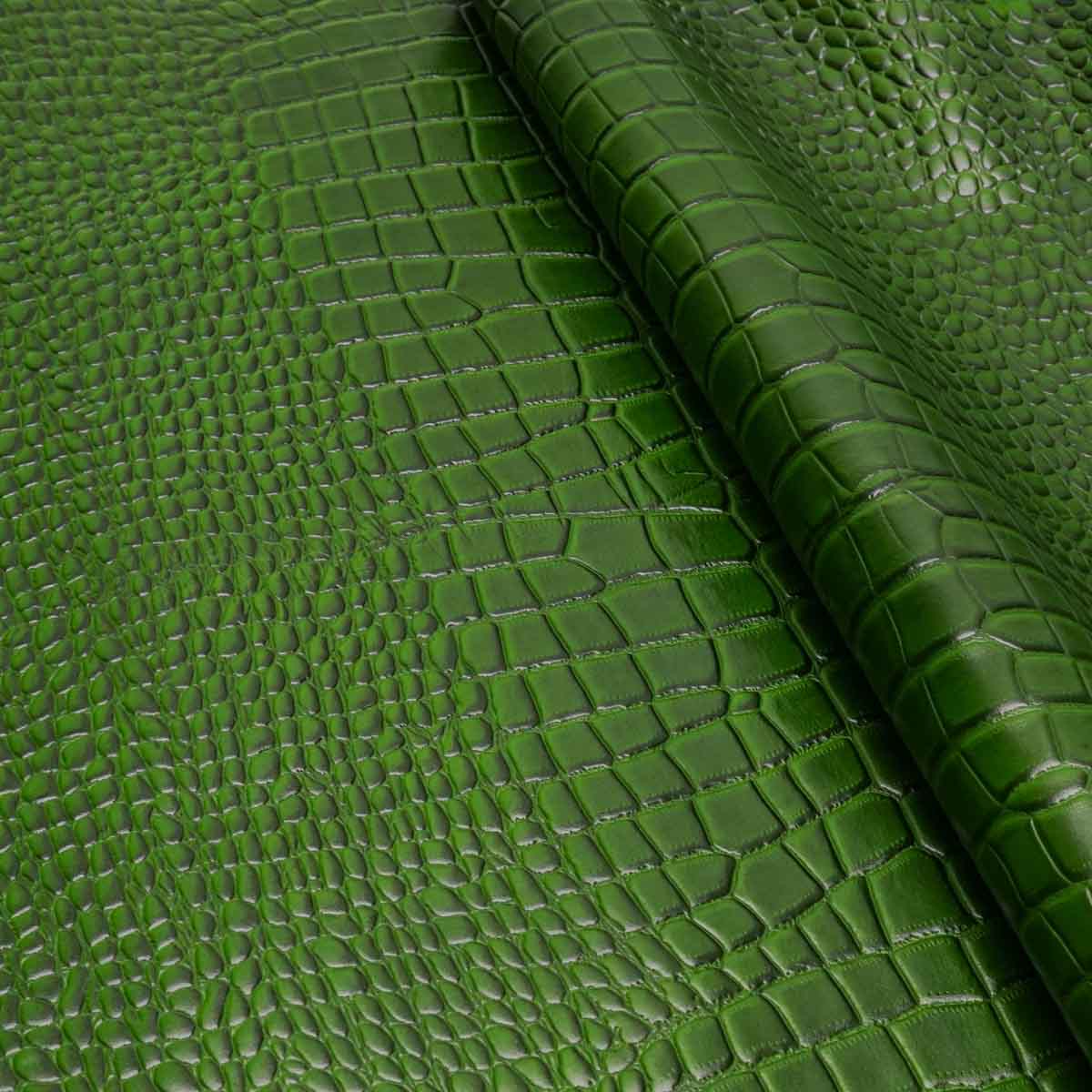 Waxy Croco Print Buffalo