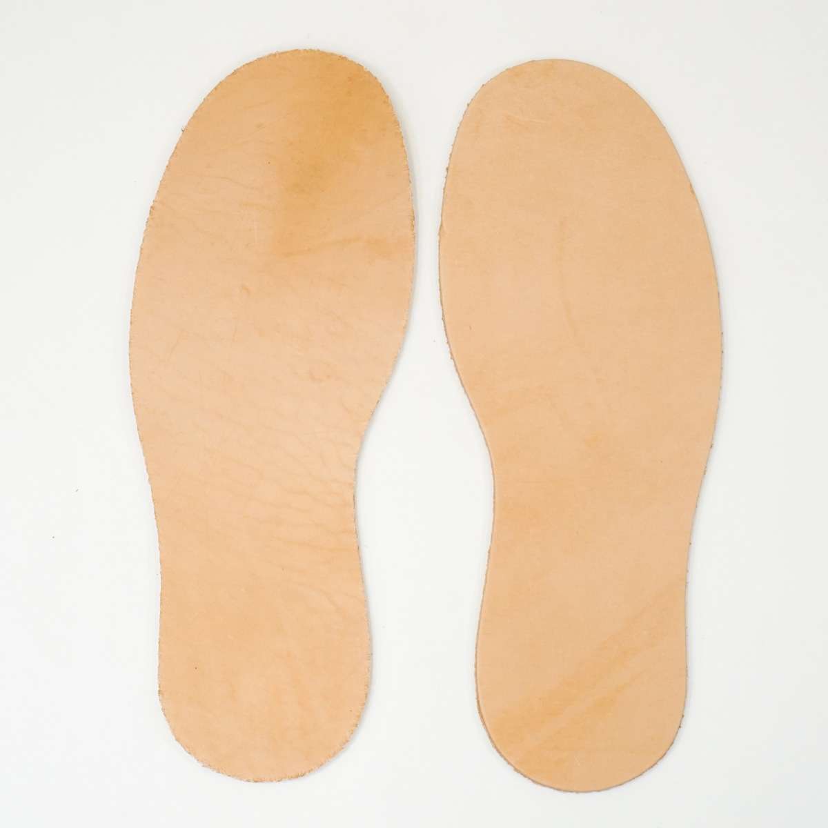 100-485303.SLC.1.jpg Heavyweight Skirting Pre-Cut - Sole Pair Image