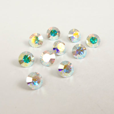 281-18.SLC.jpg Chatonss19CrystalAB10pk Image