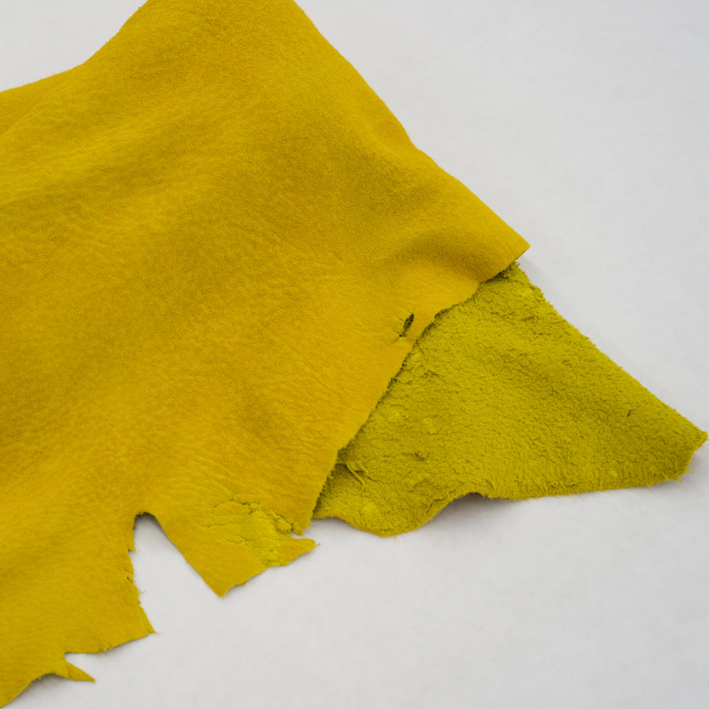 911-123.slc.jpg Deerskin Split with Suede Finish Image