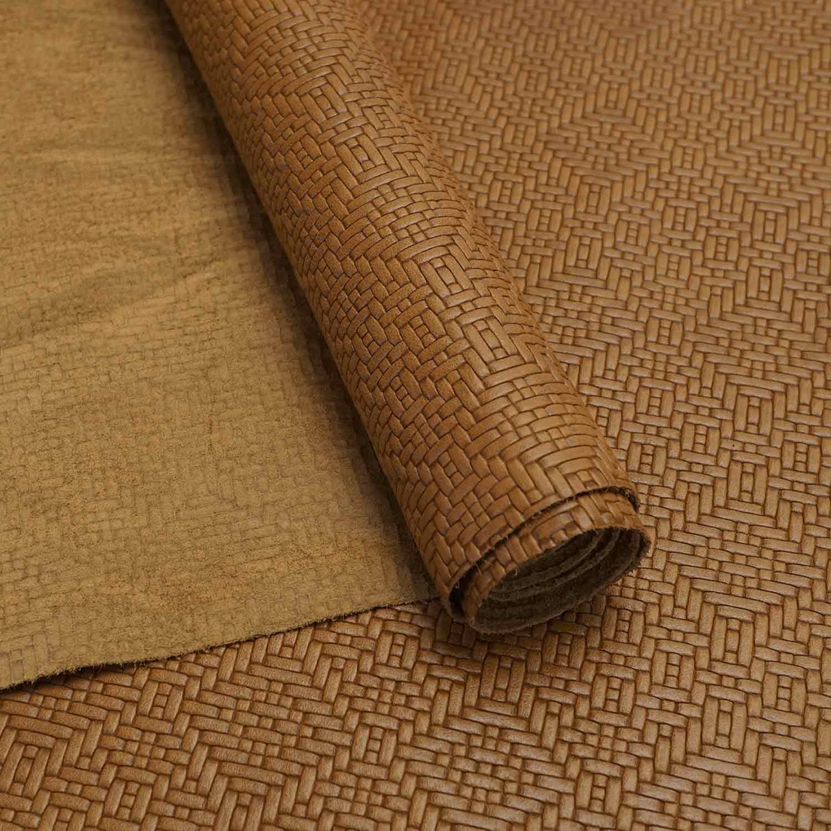 63-7033.SLC.02.jpg Italian Weave - Saddle Riviera Image