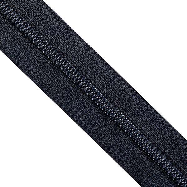 129-135601.SLC.01.jpg YKK Narrow Zipper Tape - Black Yard Image