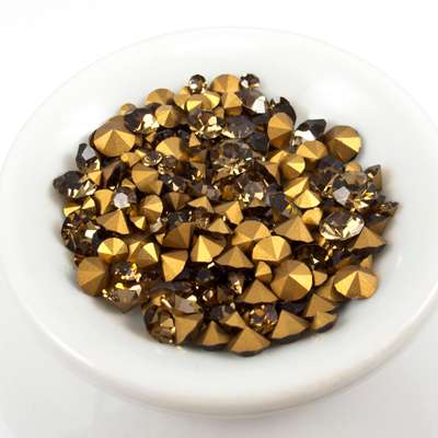 45-6740.SLC.jpg Preciosa Chaton Medley - Small Topaz Image