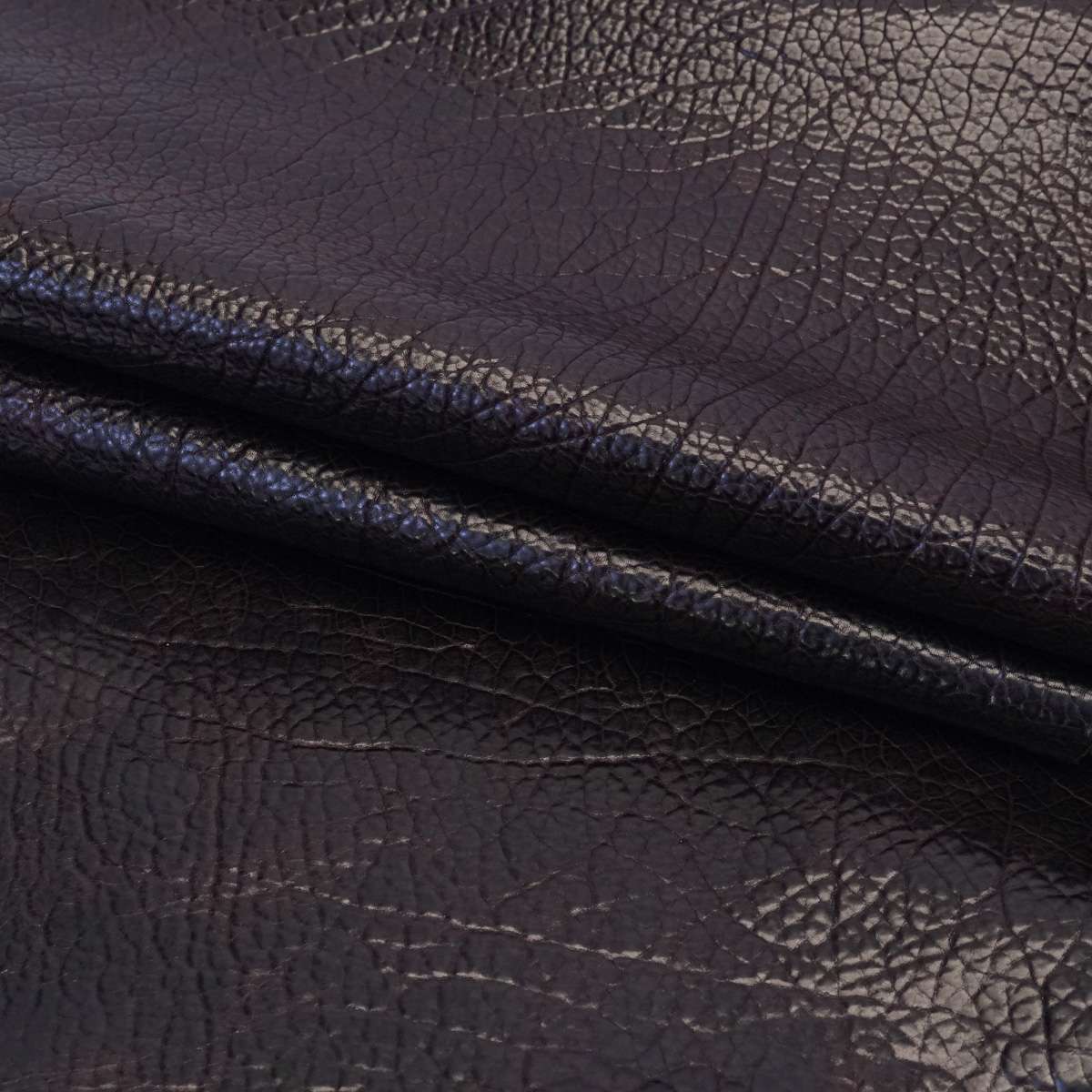 SGBDS.Glazed Dark Brown.01.jpg Shrunken Grain Buffalo Double Shoulders Image