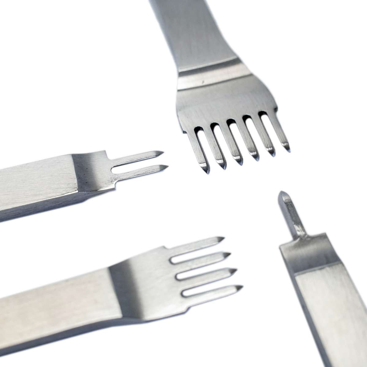 378-96073.SLC.02.jpg Craftmaster Diamond Point 12-Piece Stitching Chisel Set- Master Image