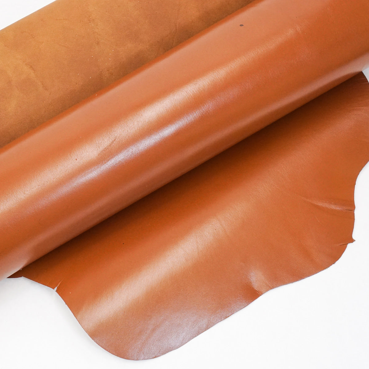 VTKS.Whiskey.Classic Finish.1.jpg Veg Tan Kangaroo Skins Image