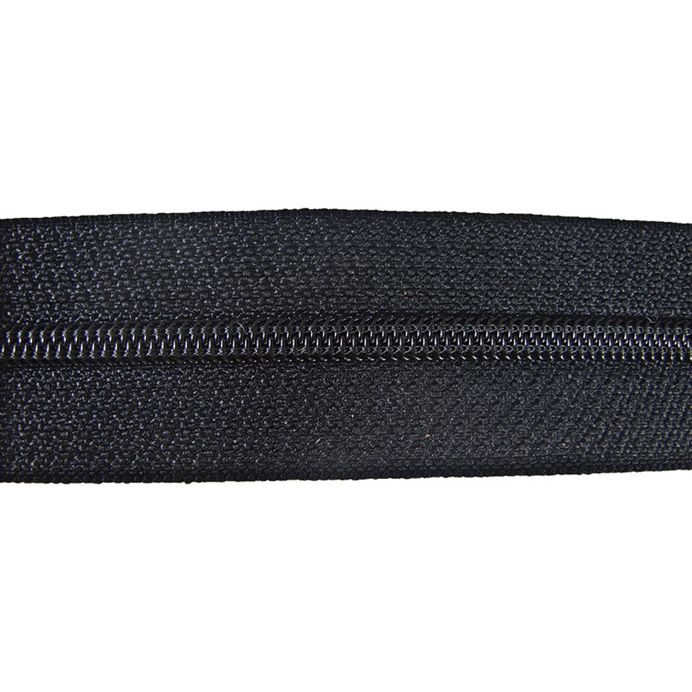 129-135001.SLC.jpg YKK Regular Zipper Tape - Black Yard Image