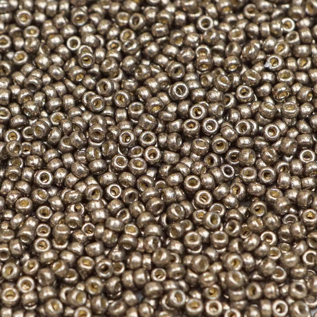 45-1594222.SLC.1.jpg 15/0 Seed Beads - Duracoat Galvanized Pewter 8.2g Image