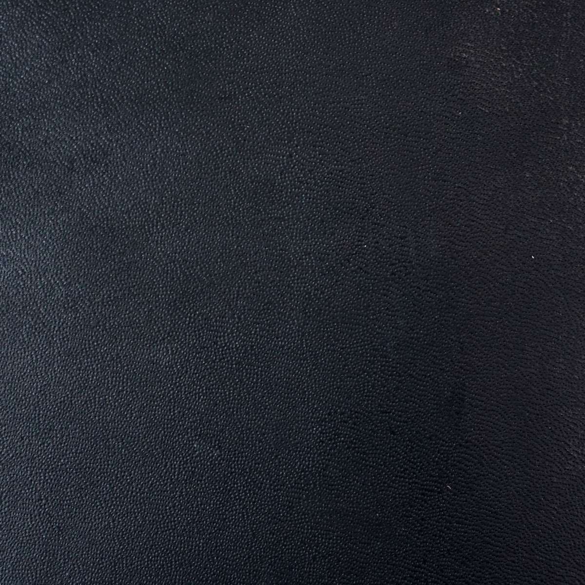 LTH014.SLC.4.jpg Black Hermann Oak Belt Bends Image