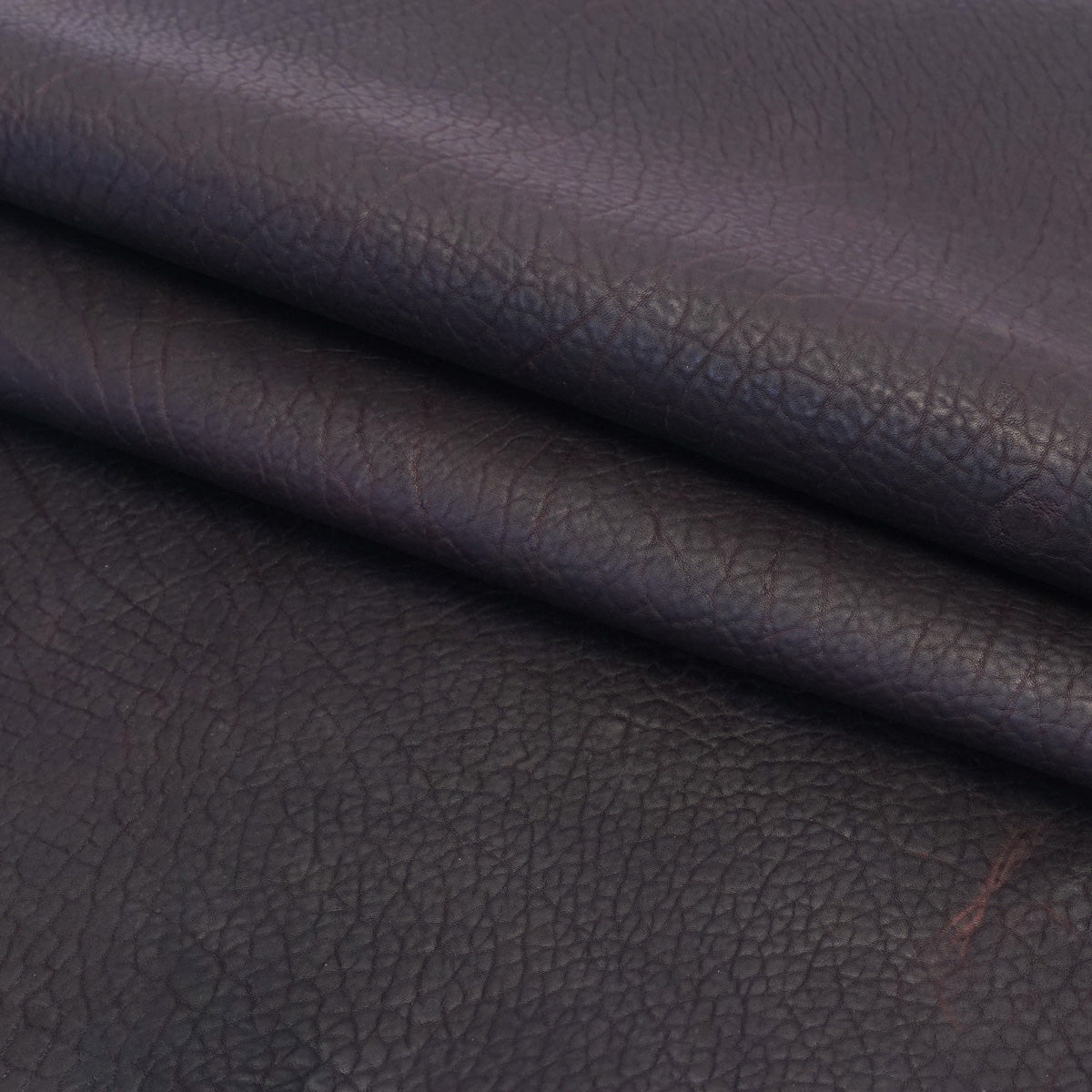 SGBDS.Matte Dark Brown.01.jpg Shrunken Grain Buffalo Double Shoulders Image