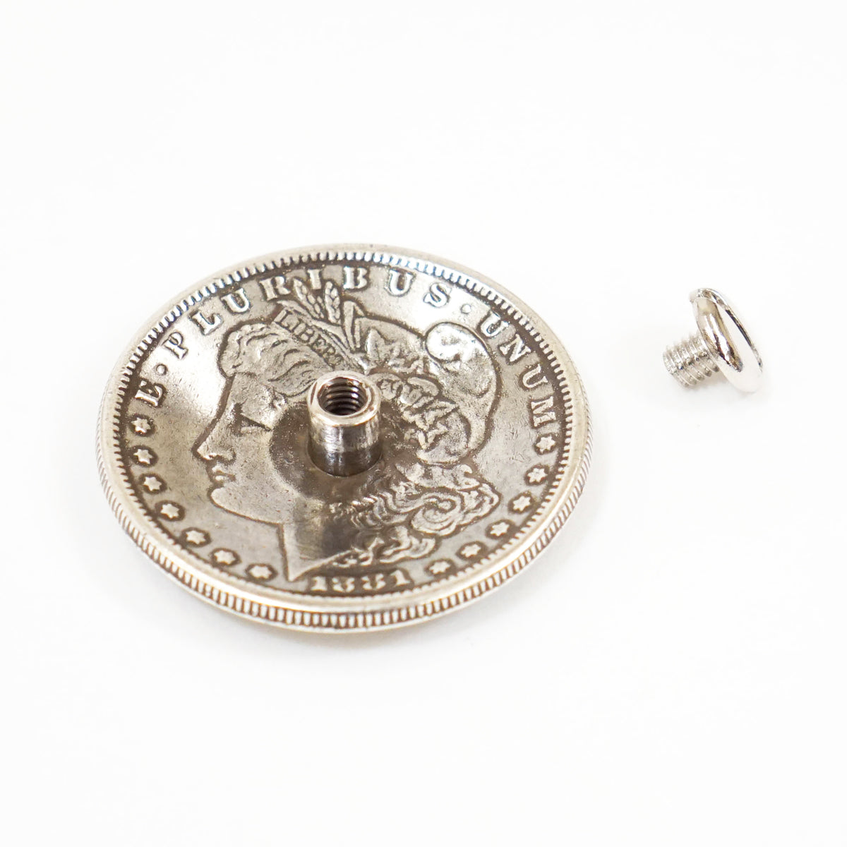 280-709707.SLC.2.jpg 1 ½" Morgan Dollar Eagle Concho Image