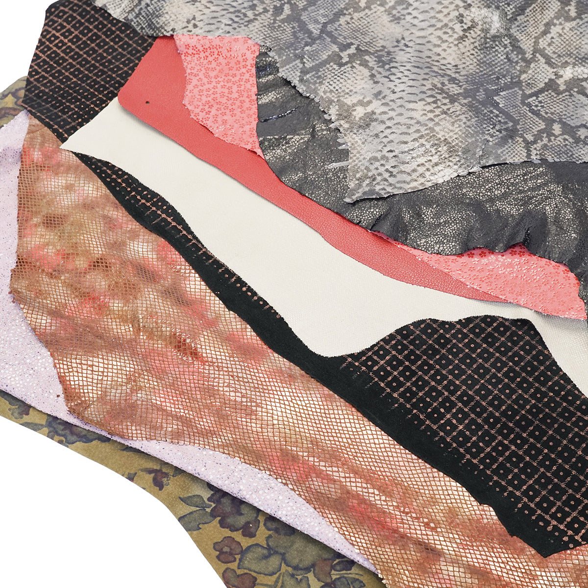 144-937100.SLC.02.jpg 50ft Pig Skin Bundle Image