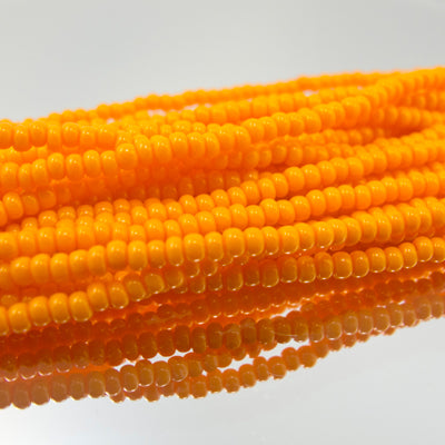 26-110121.SLC.jpg 11/0 Seed Beads - Opaque Light Orange 20g Image