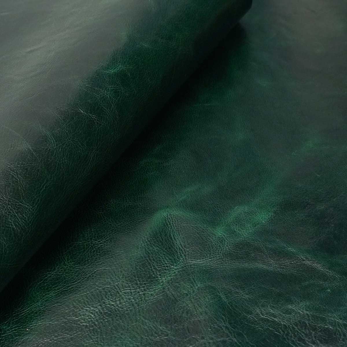 WCB.Emerald Green.03.jpg Waxy Crunch Buffalo Image