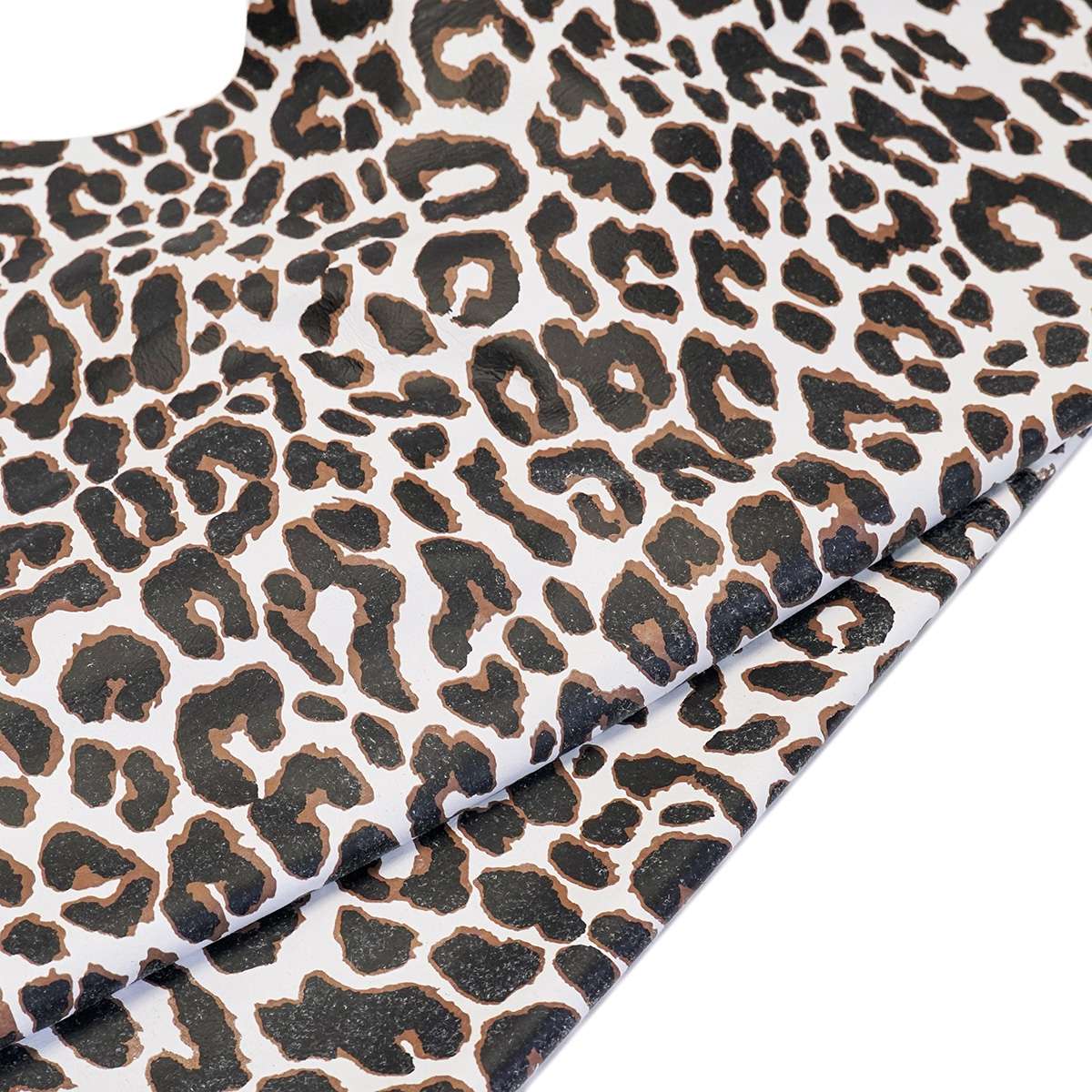 828-020.SLC.01.jpg Snow Leopard on Lamb Image