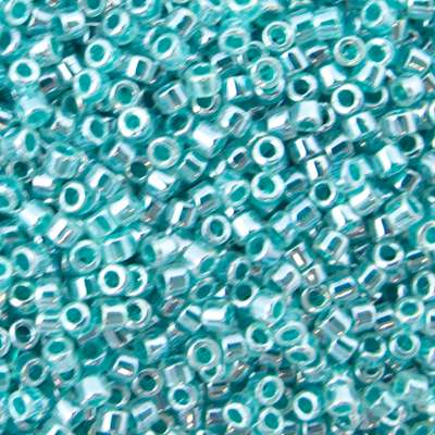 45-113904.SLC.jpg Delica Bead - Sparkling Crystal Turquoise Lined DB904 Image