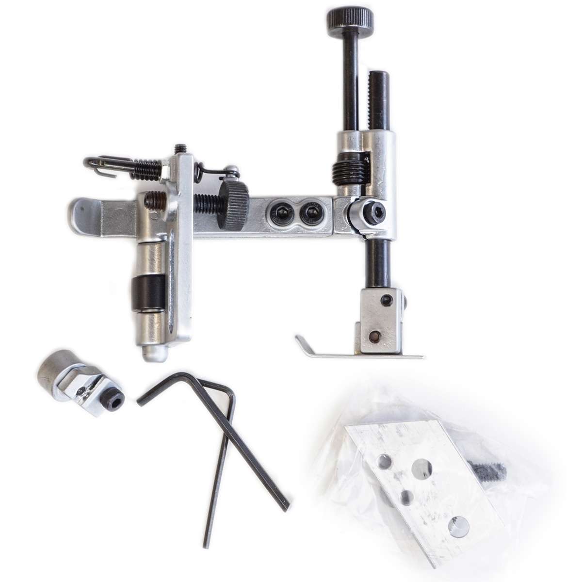 527-36.SLC.1.jpg Flip Down Sewing Guide - Class 26 Image