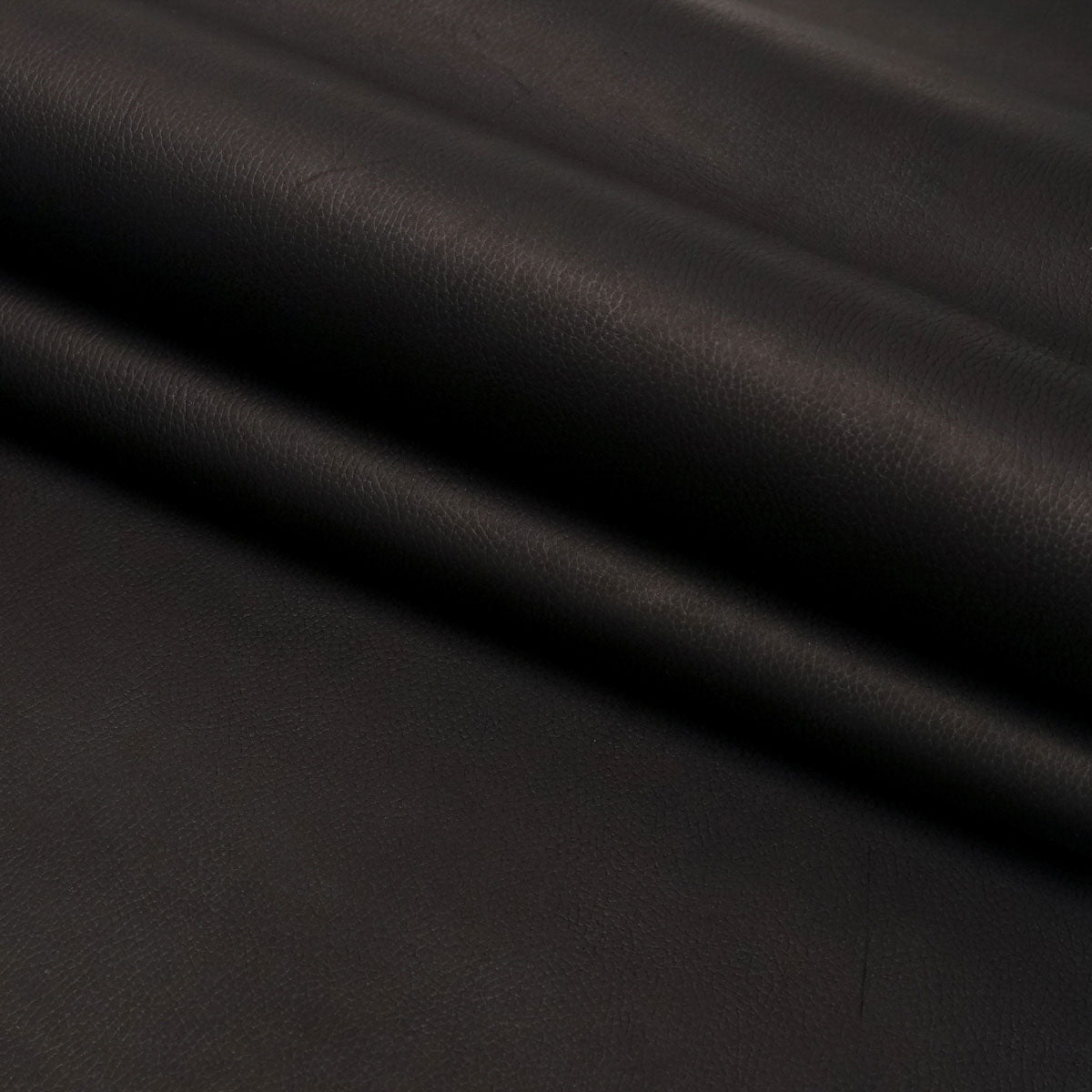 SBFS.Dove Black.02.jpg SB Foot Side Image