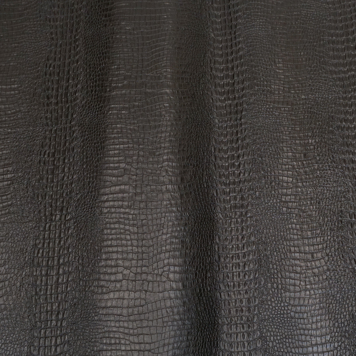 371-17901.SLC.3.jpg Embossed Gator on Cow - Black Image