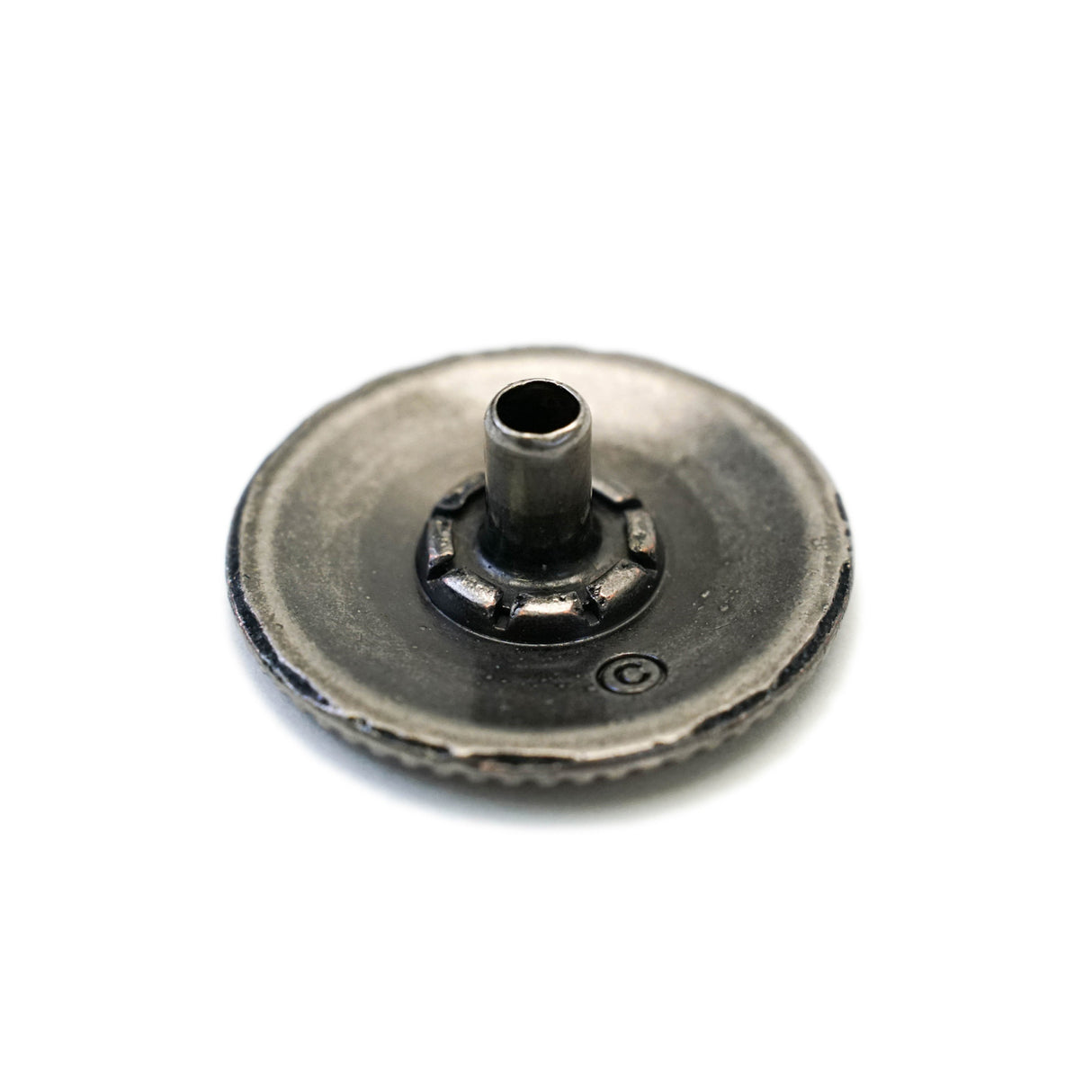 115-93141.SLC.03.jpg Twin Feather Line 24 Decorative Snap - Antique Nickel Image