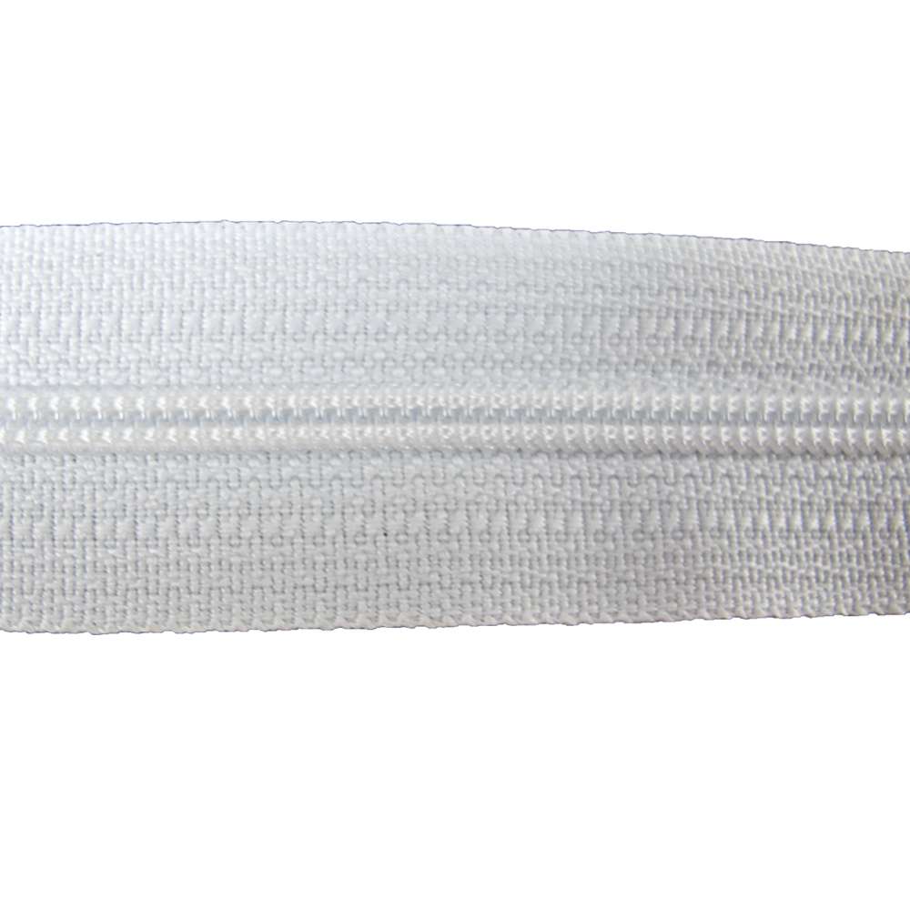 129-135004.SLC.jpg YKK Regular Zipper Tape - White Yard Image