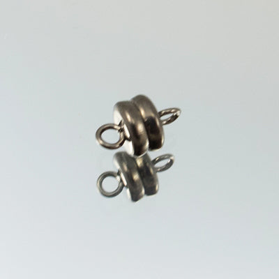 45-24.SLC.jpg Small Magnet Clasp - Gunmetal Image