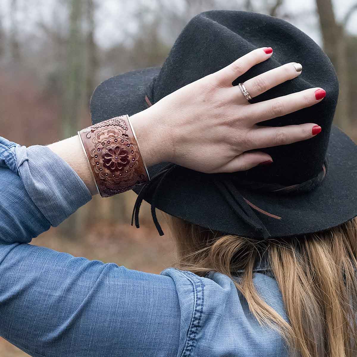 28-06.SLC.03.jpg Inlay Cuff 2 Inch Image