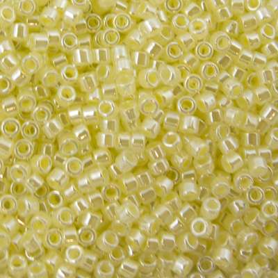 45-113232.SLC.jpg Delica Bead - Lined Crystal/Pale Yellow Luster DB232 Image