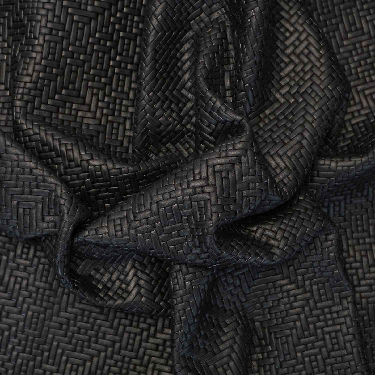 63-7030.SLC.04.jpg Italian Weave - Black Riviera Image