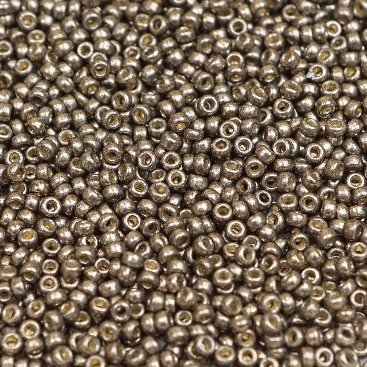45-1594222.SLC.1.jpg 15/0 Seed Beads - Duracoat Galvanized Pewter 8.2g Image