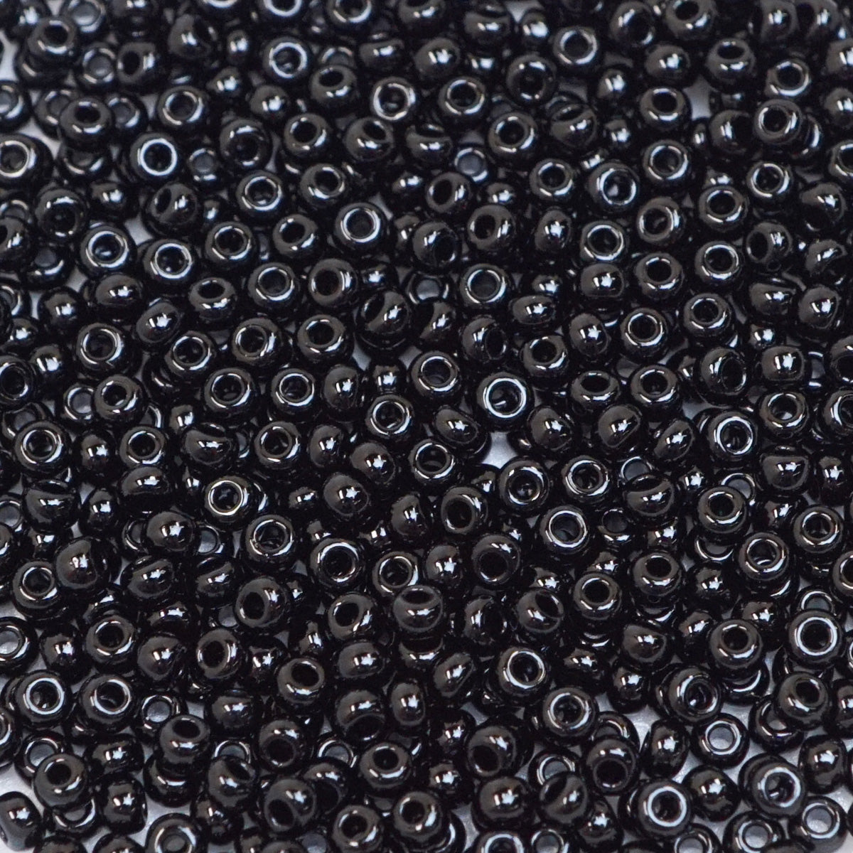 222-144001.SLC.1.jpg 10/0 Glass Seed Beads - Black 20g Image