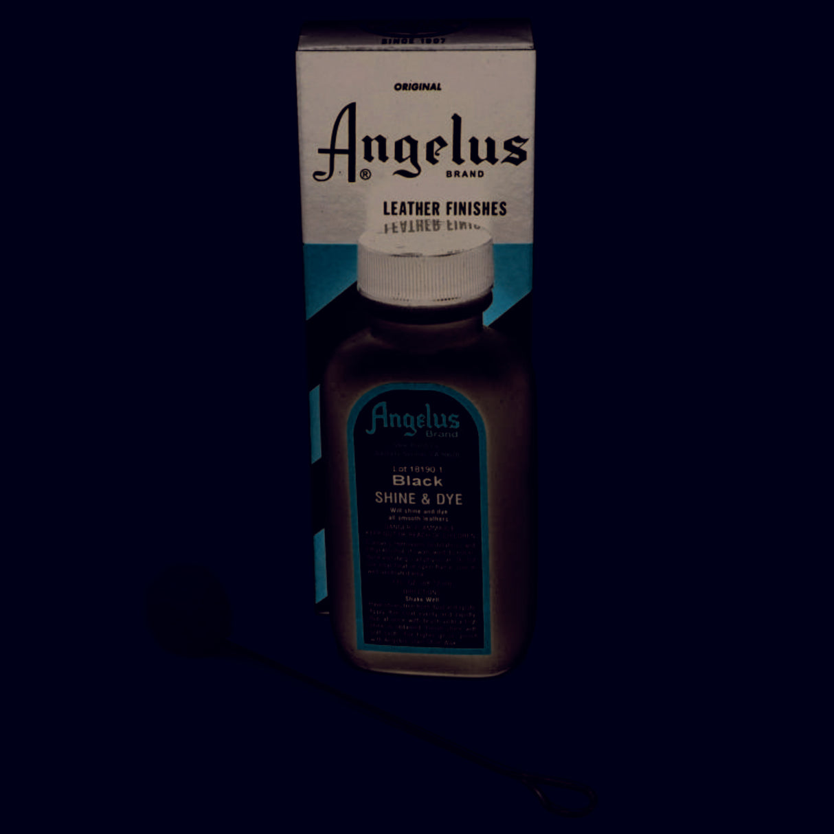 DAS.Black.01.jpg Angelus Leather Shine & Dye- 3 oz Image