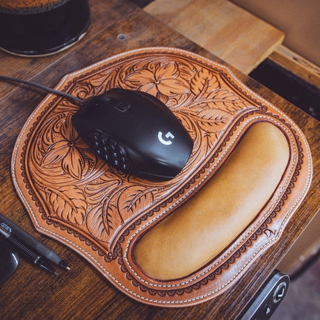 Crafting a Leather Mousepad - Liz & Denny