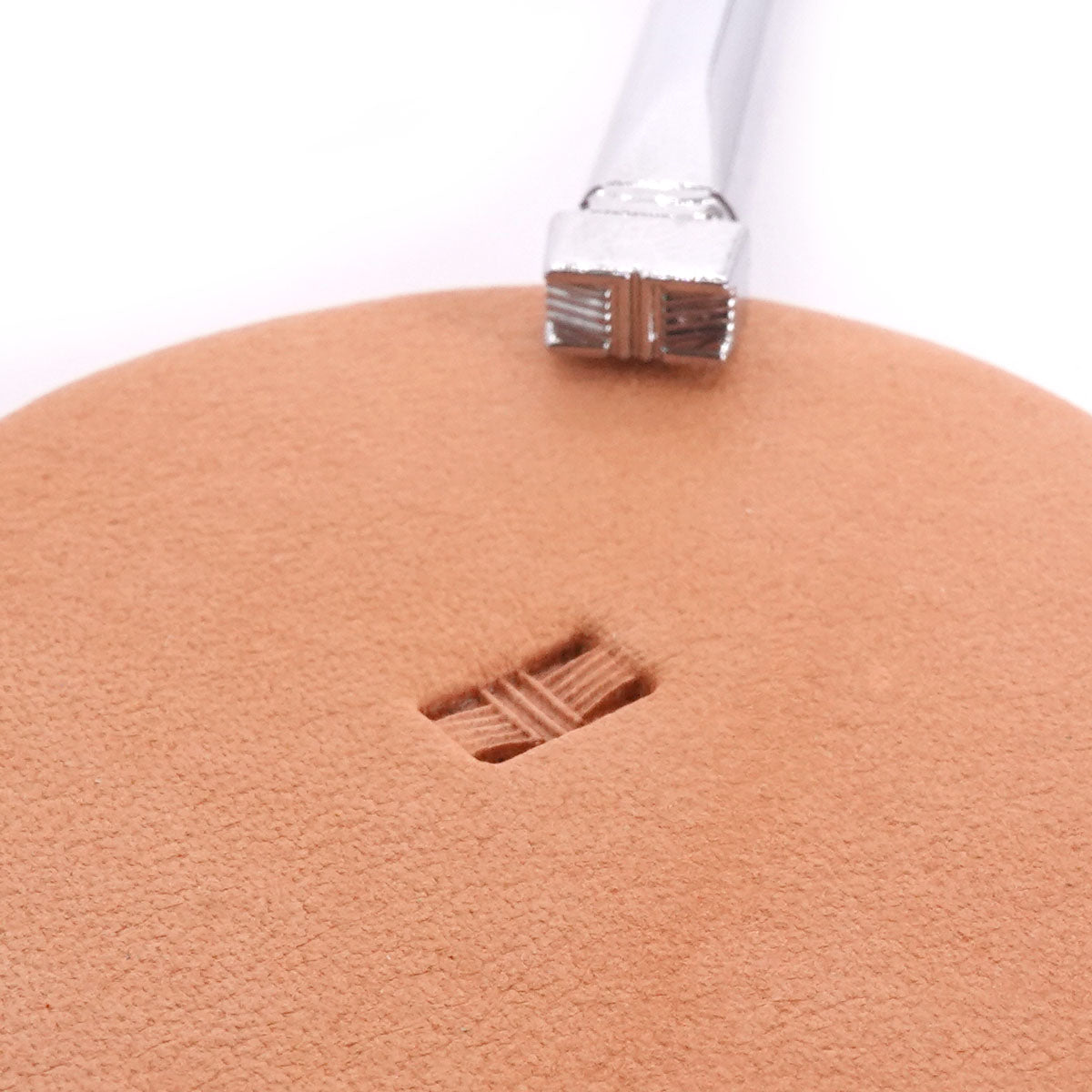 115-X502.SLC.03.jpg X502 Extra Small Bar Basket Weave Image