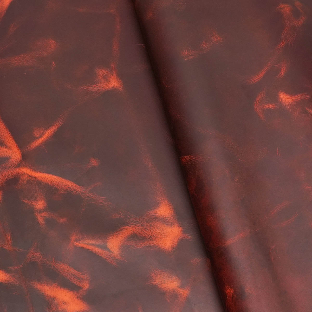 Aurora Waxed Pull-Up