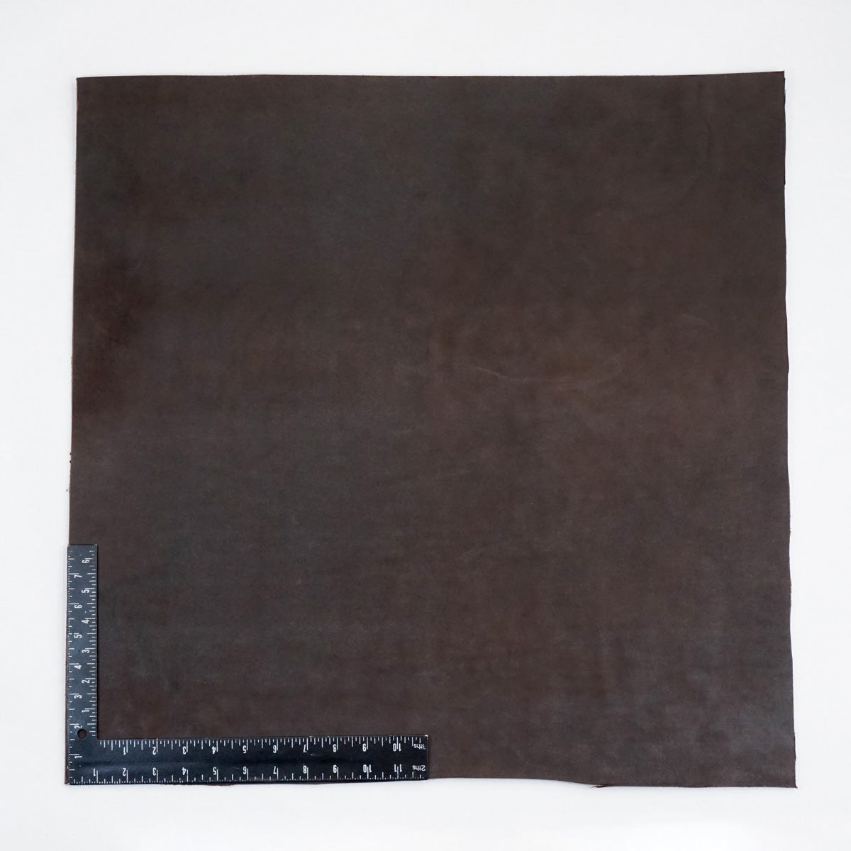 Hermann Oak Drum Dyed Brown Pre-Cut 6-7 oz. 24" x 24"