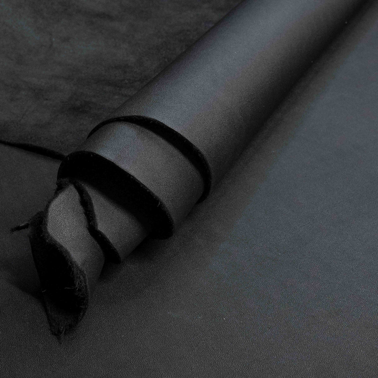 SBFS.Dove Black.04.jpg SB Foot Side Image