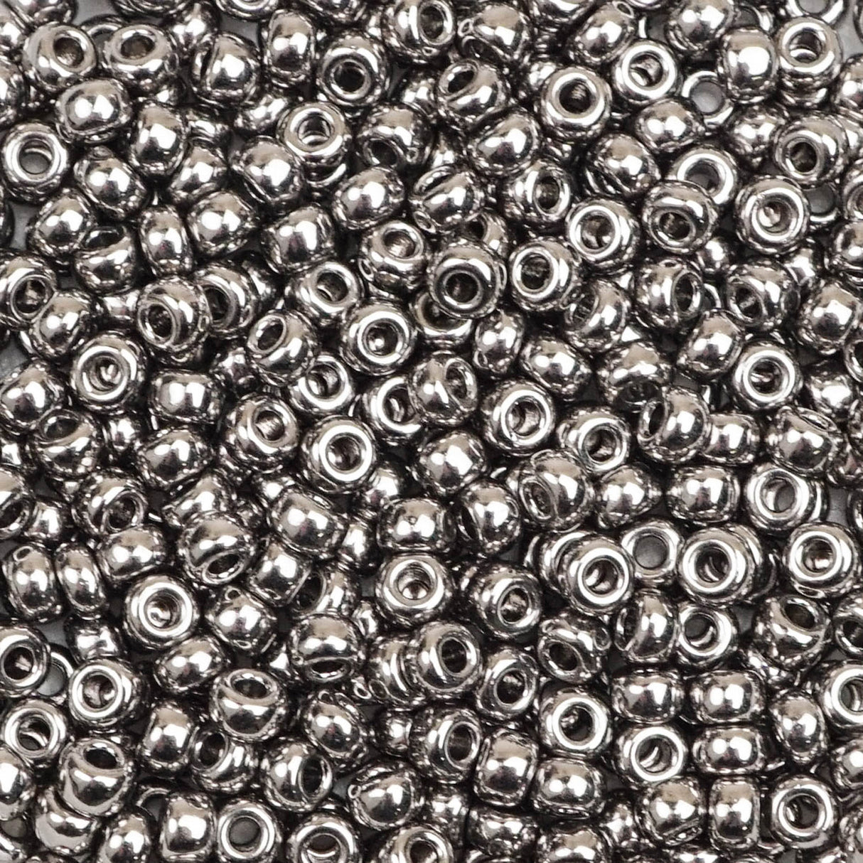 193-8190.SLC.1.jpg 8/0 Seed Beads - Nickel Plated 10g Image