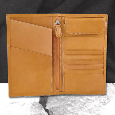 195-806.SLC.jpg CF Natural Passport Wallet Interior Image