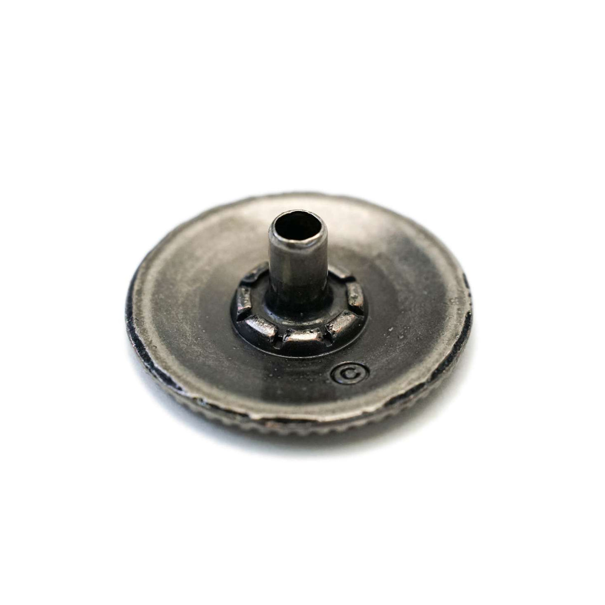 115-93141.SLC.03.jpg Twin Feather Line 24 Decorative Snap - Antique Nickel Image