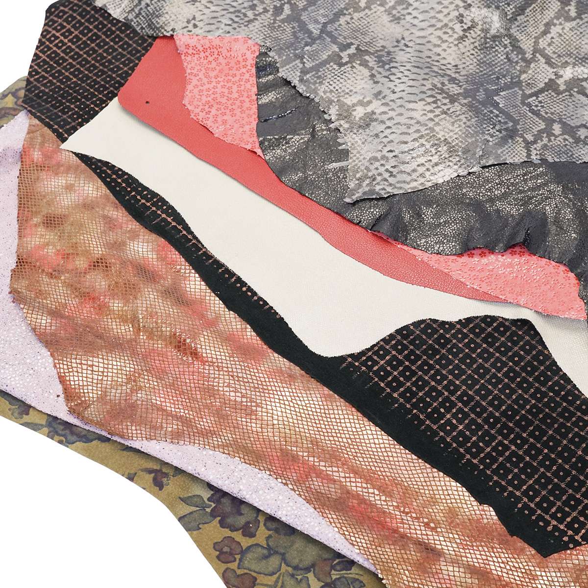 144-937100.SLC.02.jpg 50ft Pig Skin Bundle Image