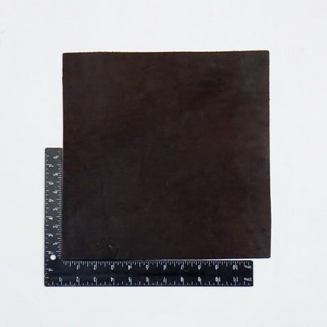 49-9119.SLC.2.jpg Hermann Oak Drum Dyed Brown Pre-Cut 6-7 oz. 12" x 12" Image