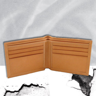 195-7006.SLC.jpg CF Natural Sm-A Billfold Interior Image