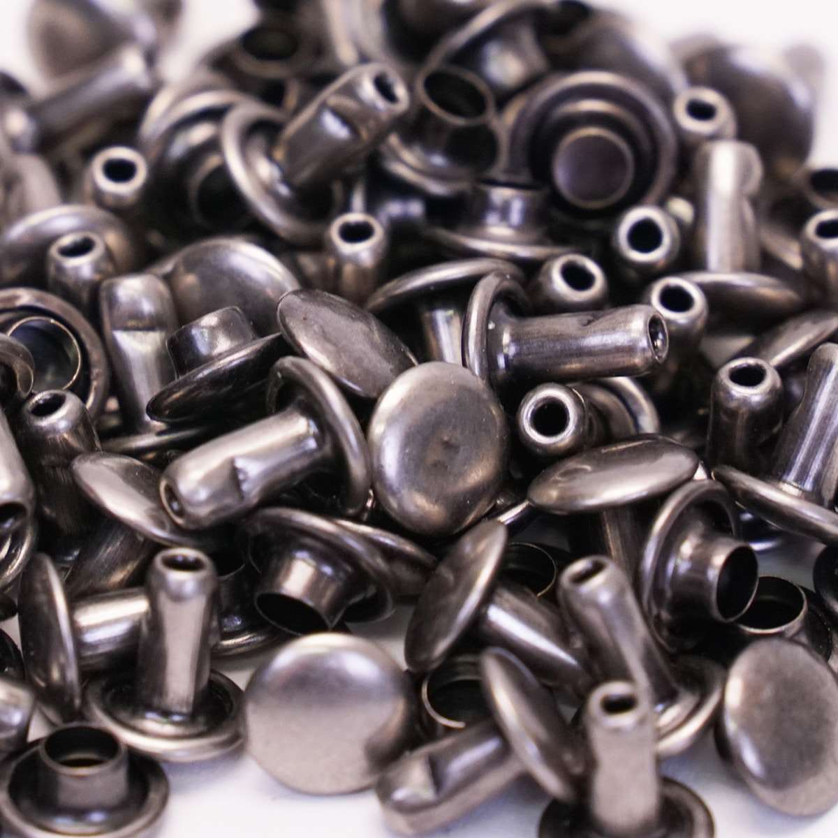 SBDCR.Gunmetal.Small.02.jpg Double Capped Rivet - Solid Brass Image