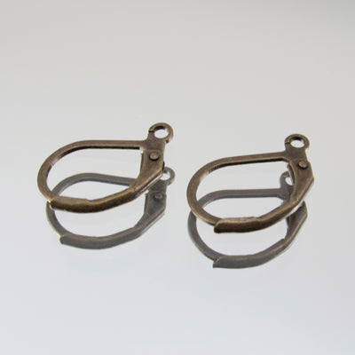 89-7546.SLC.jpg Lever back Earwire - Antique Gold 6pk Image