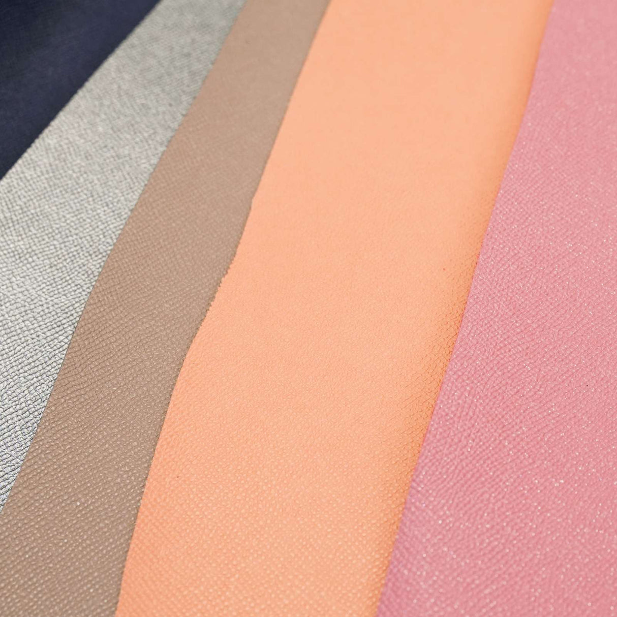 DDS-2002.SLC.03.jpg Saffiano & Finished Bag Leather Bundle Image