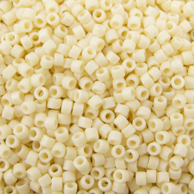 45-113883.SLC.jpg Delica Bead - Matte Opaque Cream AB DB883 Image