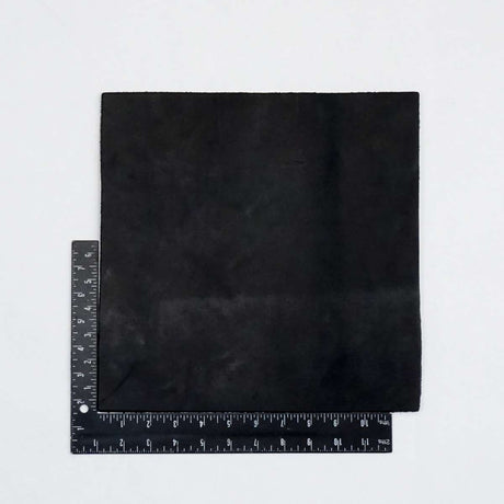 49-9121.SLC.2.jpg Hermann Oak Drum Dyed Black Pre-Cut 8-10 oz. 12" x 12" Image